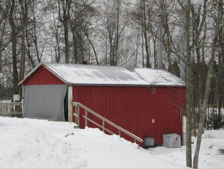 56 KUVAUS Hakelämpökeskus, rakennettu vuonna 2008. Tuottaa lämpöä kirkolle, seurakuntakotiin, renkitupaan, pappilaan sekä saunaan Asemakaavan muutos Kvarnbacken 13.12.2006.