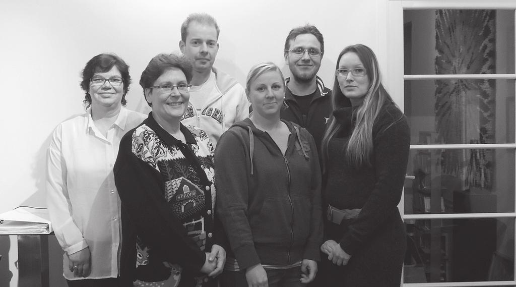 Puheenjohtaja Päivi Manninen, Tuomas Taimiaho, Joni Tuhkanen, Päivi Vähäkoski, sihteeri varajäsen Jonna Paronen ja varapuheenjohta Saija Jämsä 7 1. Kerro hieman itsestäsi. Kuka olet ja mistä tulet?