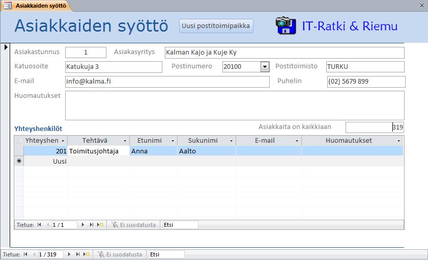 Kuva 126 Lomake Form View (Lomakenäkymä) - ikkunassa Napsautettuasi Rakenne (Design) -välilehdellä Näytä (View)