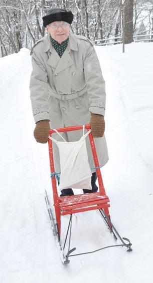 Väriä talvisessa maisemassa Taidemaalari Jaakko Ahopalo on maalannut jo yli kuusikymmentä vuotta maisemia ja kukkia.