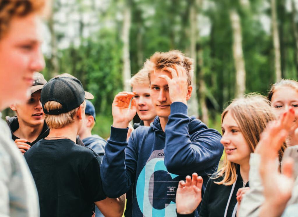 Kenelle? Rippikouluihin voivat tulla ensi vuonna 15 vuotta täyttävät ja sitä vanhemmat lahtelaiset nuoret (riippumatta kuuluuko seurakuntaan tai ei).