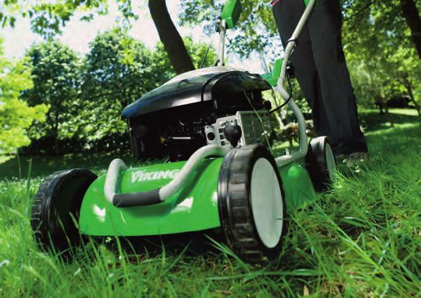 Nautinnollista nurmikonhoitoa Laajasta VIKING ja puutarhatuotteiden valikoimasta löydät juuri omiin tarpeisiisi sopivan laitteen.