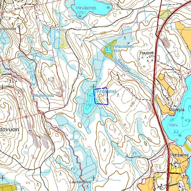 Alueen kasvilajisto todettiin tavanomaiseksi tuoreiden kankaiden (MT) lajistoksi. Ranta- ja vesikasvilajisto todettiin tavanomaiseksi dystrofisten vesien lajistoksi.