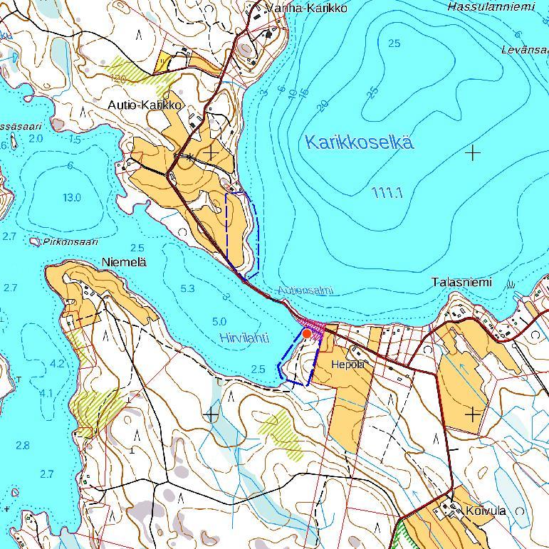 8 Rannat ovat hiekkapohjaisia, paikoin kivisiä ja suunnittelualueen pienen lahden rannassa on hieman avokalliota (Kuva 9.).