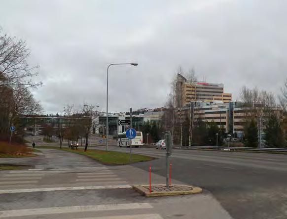Näkymä Kirkkojärventien ja Pappilantien risteyksestä,