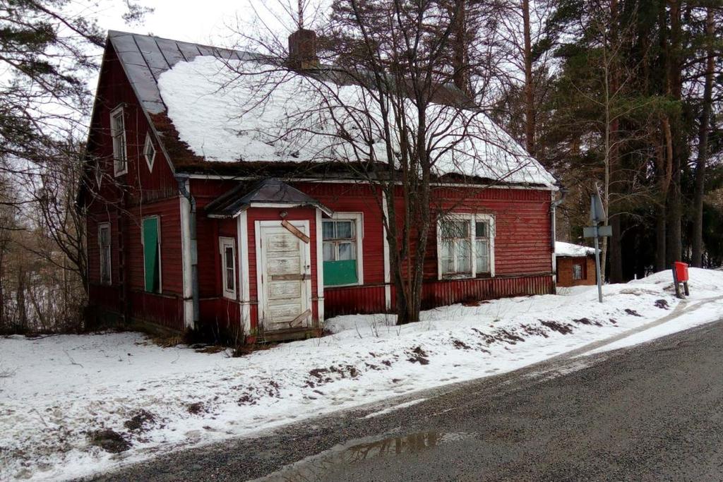 VIEREMÄN KUNTA SOTKUN ALUEEN ASEMAKAAVAN MUUTOS OSAKORTTELIT 134 JA 135 7 Rakennuskulttuuri-inventointi 1992, päivitys 2010 Kirkonseudun vanhaa rakennuskantaa on inventoitu vuonna 1992 ja