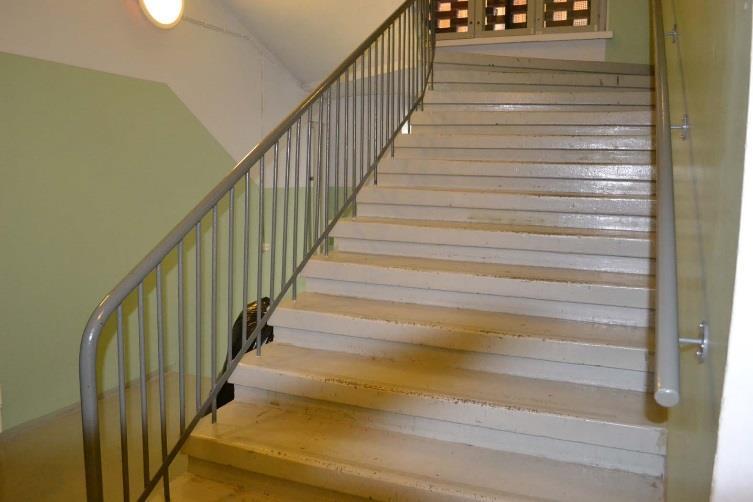 VALOKUVAT JA PIIRUSTUKSET Viimeistelyrakennus vielä
