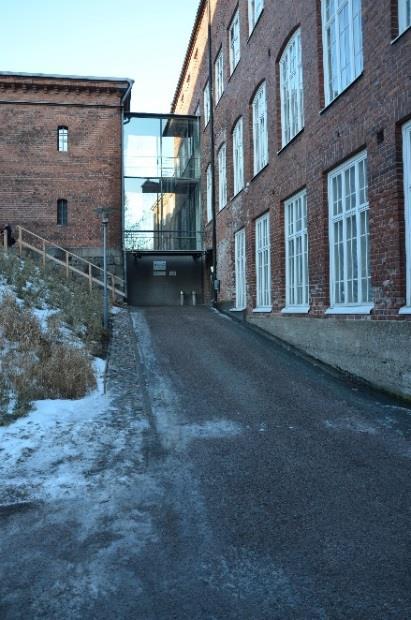 Kuva on otettu ennen kuin tehtaan laajentaminen, toinen rakennusvaihe alkaa vuoden 1933 vaiheilla.