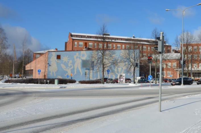 15 Suuren salin eteläreunaa, jossa pyöreä kulma kuuluu 1943 valmistunee tekokutuosaston rakennukseen.