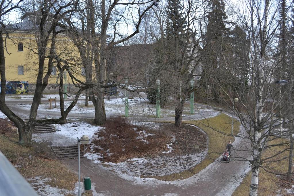 Verkatehtaan luonnollinen ja historiallinen eteläraja kulki pienen lahden pohjukassa.