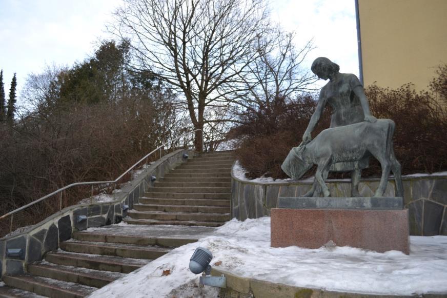 Sisäkatto muotoiltiin Akseli Gallén-Kallelan Kalevala-aiheisia maalauksia