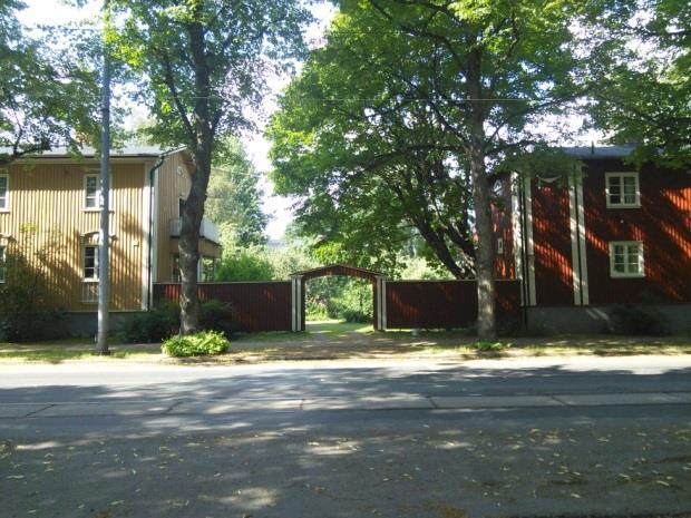 Kumpulanlaakso ja Vallilanlaakso.