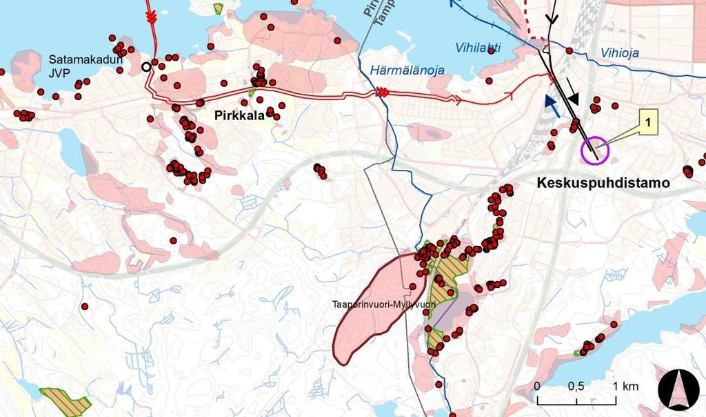 Luontokohteet on kuvattu vaaleanpunaisilla alueilla ja ne on numeroitu kartalle. Luontokohteet koostuvat useista uhanalaisten lajien havainnoista (punaiset pallot). 17