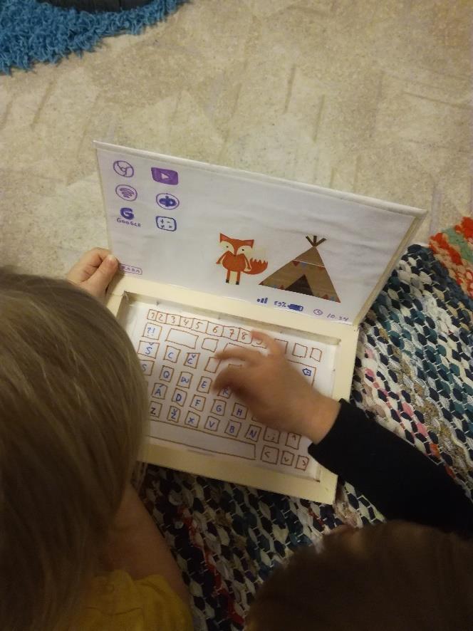 Kärsivällisyys taas luo lapselle ymmärrystä omasta roolistaan suhteessa ympäröivään yhteisöön.