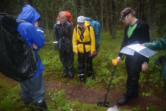 Kilpailunjohtaja Lauri Sarkimaa näytti