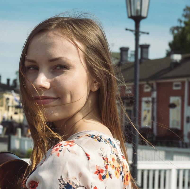 Vuonna 2013 Saara aloitti opiskelun Sibelius-Akatemian nuorisokoulutuksessa Lilli Maijalan oppilaana.