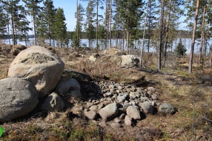 Kuvattu idästä. Kuvat Esa Mikkola, Arkeologiset kenttäpalvelut, Museovirasto 5.