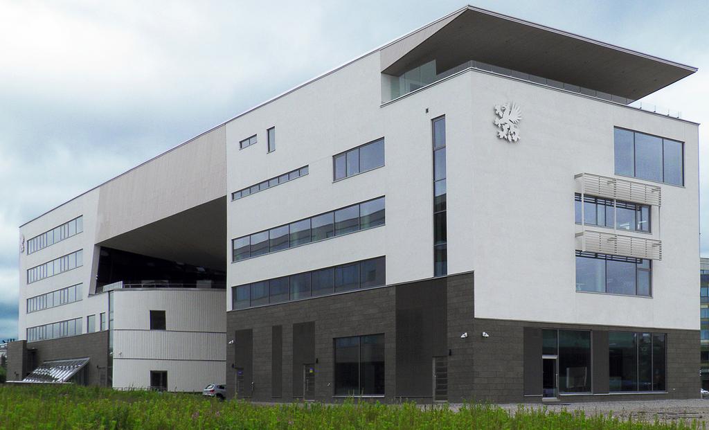 LUOTETTAVAA TEKNOLOGIAOSAAMISTA VUODESTA 2008 - ESCAP ESCAP NOSTAA TURVALLISUUDEN UUDELLE NOPEUSTASOLLE UPM:n pääkonttorissa Helsingissä ESCAP-yksikkövalaisimet on varustettu langattomalla
