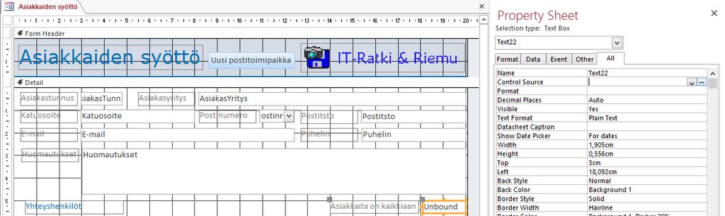 Lomakkeella laskeminen Lomakkeelle voit luoda laskennallisia arvoja palauttavia kenttiä. Raportteihin luot laskentakenttiä suunnilleen samalla periaatteella. Harjoitustiedosto: Asiakasrekisteri-2013.