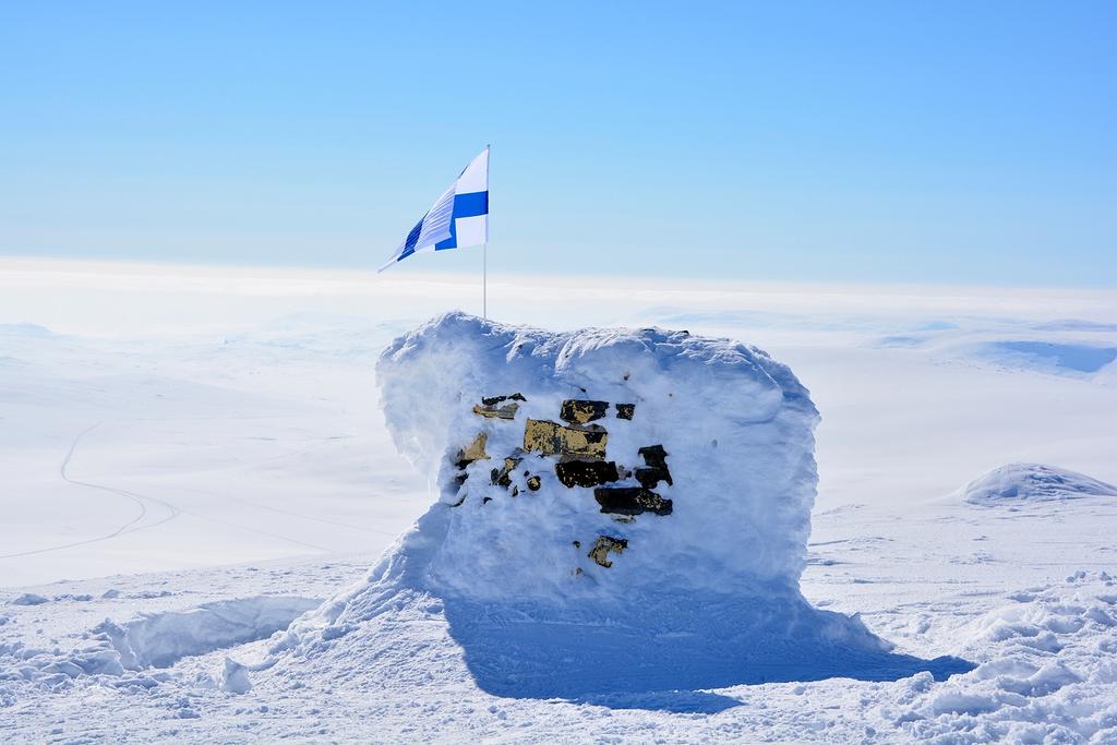 2 PUHEENJOHTAJAN TERVEISET Hyvää kevättä Kiehiset Moneskohan kevät tämä tänä vuonna jo on, vai pitäisikö sanoa takatalvi. Tuntuu, että vuodenajat ovat ihan sekaisin.