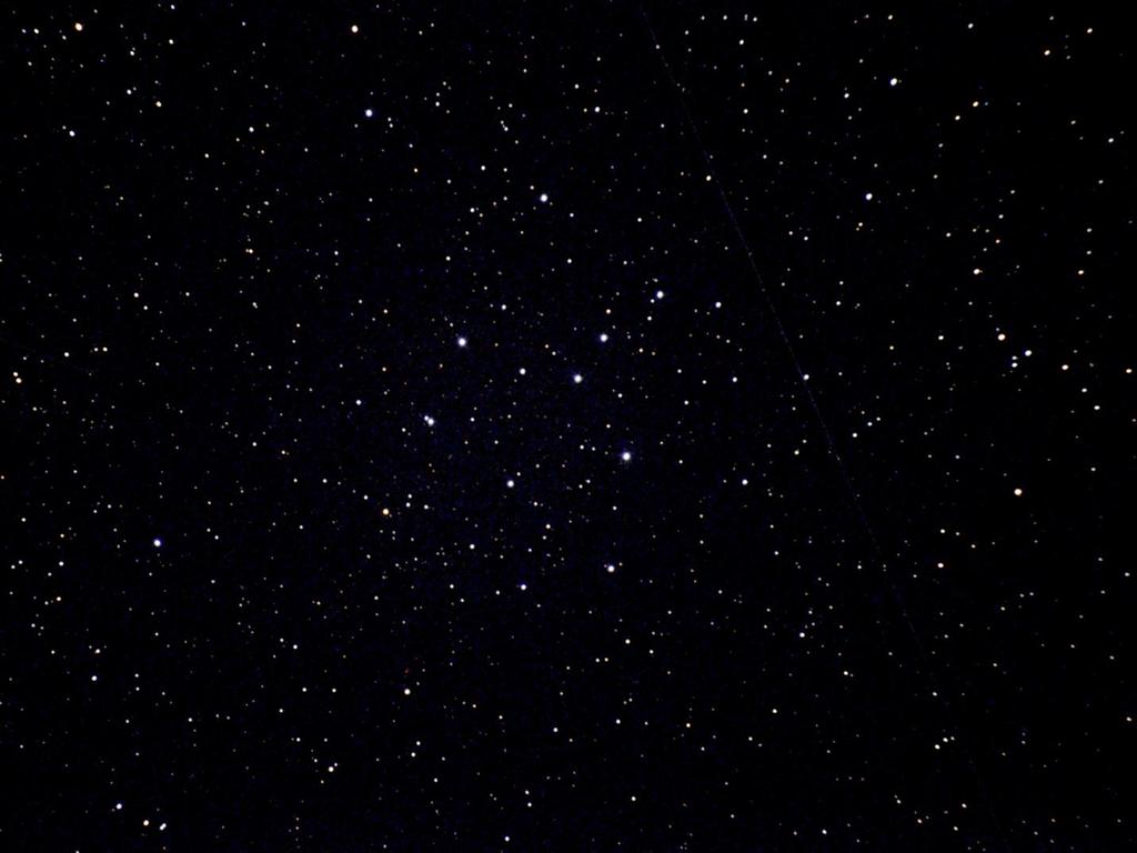 IC 4665. 27./28.4.2012 klo 00.39. Pentax K-r 135 mm, f/2.