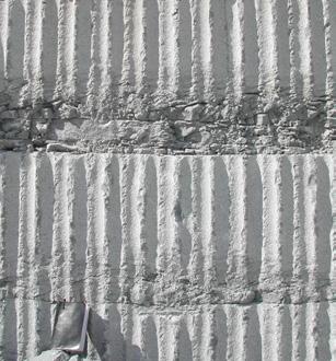 The Finnish Natural Stone Association vertical foliation in the granite. The horizontal rift coincides with the sheeting in the granite.