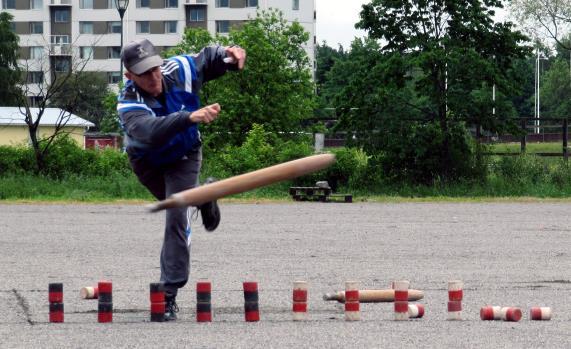 2009. Väinö Oksman Boris Karppelan muistokisassa Helsingissä 2011.