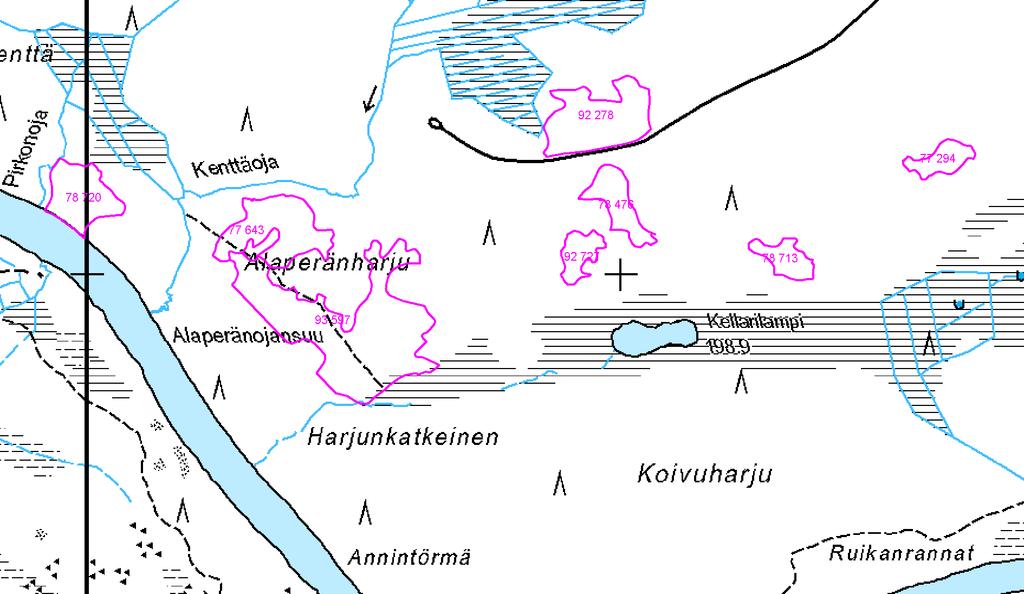 10 Kuvio 3. Kartta valituista mikrokuvioista Aineisto kerättiin kaksivaiheisena. Aluksi valittiin joukko mikrokuvioita, jotka edustivat tasaisesti kivennäismaiden kasvupaikkoja 1 5.