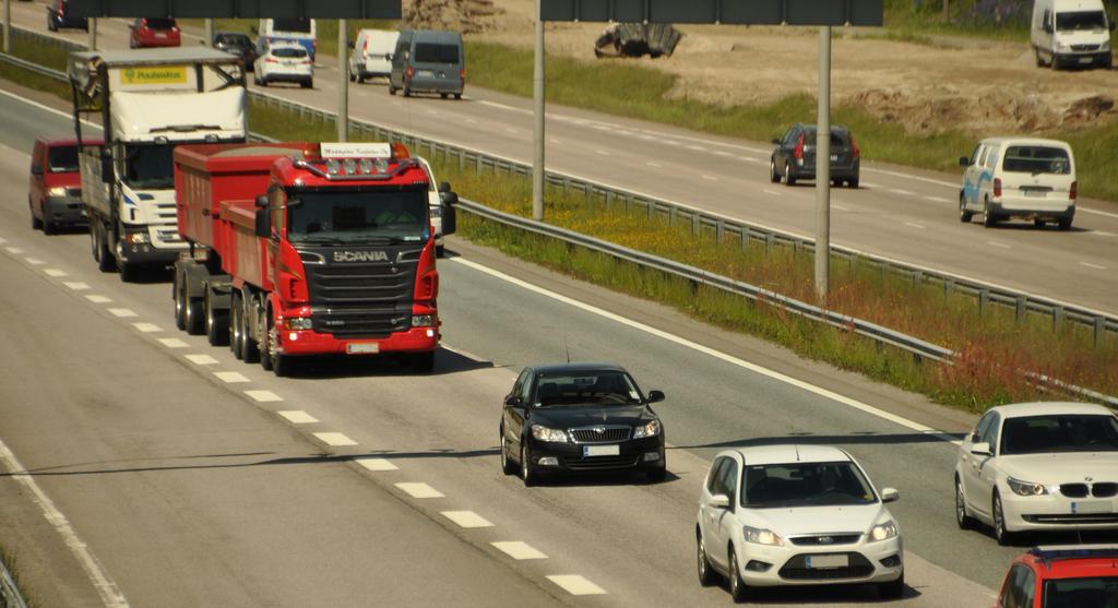 tienpidosta. Alueeseen kuuluvat Uusimaa sekä Kanta- ja Päijät-Häme. " Lähivuosien tärkeimpiä tavoitteita on korjausvelan vähentäminen.