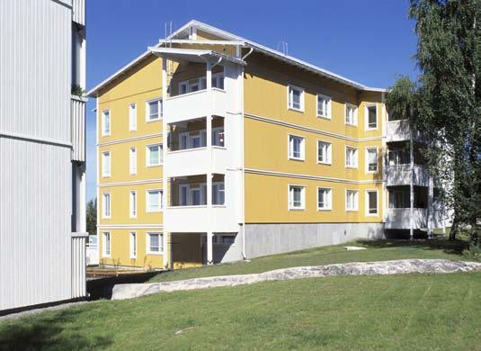 Rakennusten ulkoseinät, välipohjat ja yläpohjat on poikkeusluvalla toteutettu selluvillaeristeisinä.