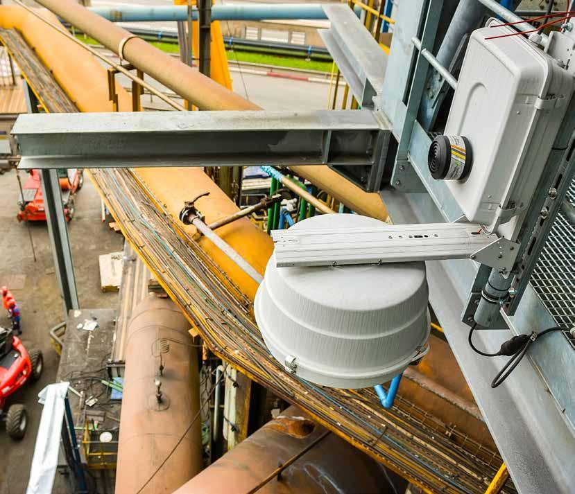 Suodatintekniikka Suodatintekniikka ja syväsäteilijöiden pölykehä estävät valaisinten likaantumista ja vähentävät huollon