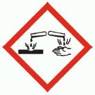 EU-direktiivien 67/548/ETY tai 1999/45/EY mukainen luokitus Syövyttävä, Ympäristölle vaarallinen; Syövyttävää. Erittäin myrkyllistä vesieliöille. Kehittää myrkyllistä kaasua hapon kanssa. 2.
