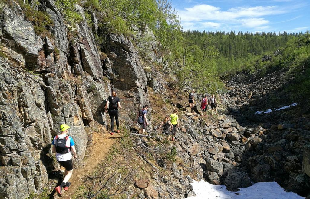 Kilpailuja alkaa Suomessakin olla moneen makuun. Kiilopään polkujuoksuviikko oli hieno tapa harrastaa ja tavata muita lajiin hurahtaneita ilman kilpailua ja siihen kuuluvia jännitteitä.