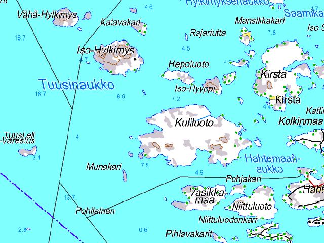 Päärakennuksesta runsaat 150 metriä luoteeseen sijaitsee rantahuone (005) sekä
