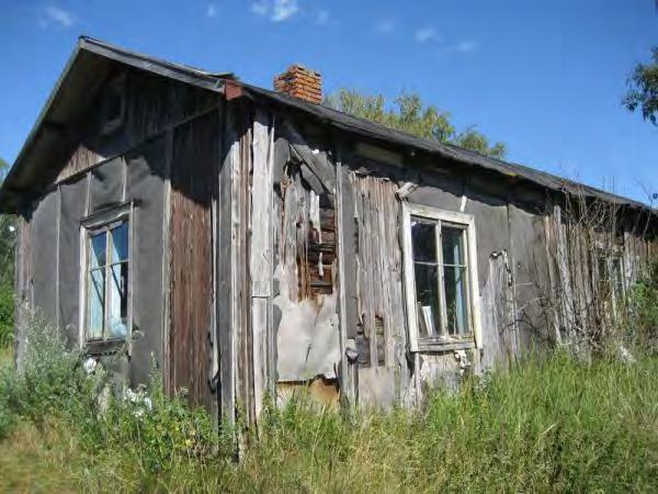 Satula Huopa - kolmiorima Kohtalainen Sosiaalihistoriallisesti arvokas Pitkänurkkainen hirsirunko. Rakennuksessa on kylmä ja lämmin pääty.