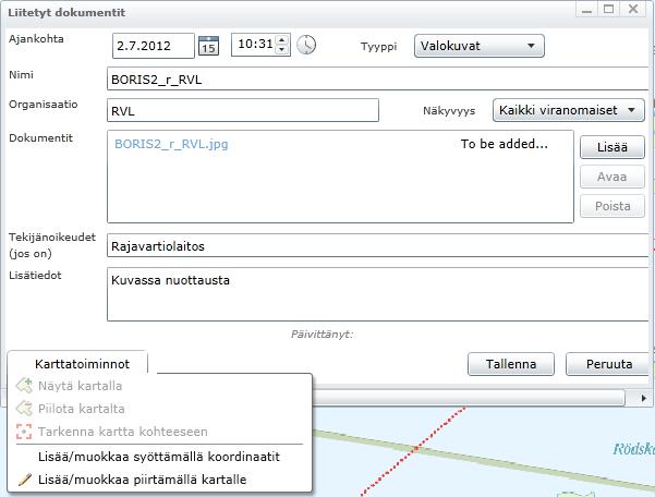 Kuva 4-61. Valokuvan tietojen lisääminen Liitetyt dokumentit -ikkunaan. 5. Valitse digitointityökalupalkista Piirrä kartalle -työkalu (Kuva 4-62). 6. Klikkaa haluamasi kuvan piste kartalle 7.