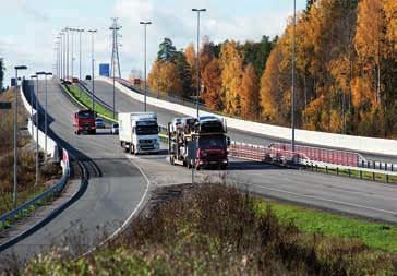 Etelä-Karjalan pääkatu on valmis Tullessani Kymen tiepiirin palvelukseen 28 vuotta sitten, pohdittiin Etelä-Karjalassa Kuutostien tilaa jo kuumeisesti.