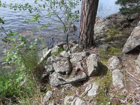 6. SYRJÄNHIEKKA MJ -tunnus 1000004969 Nimi: Syrjänhiekka Kunta Rautalampi Sijainti kaavakartalla 6 Laji: kiinteä muinaisjäännös Vedenalainen: ei Muinaisj.