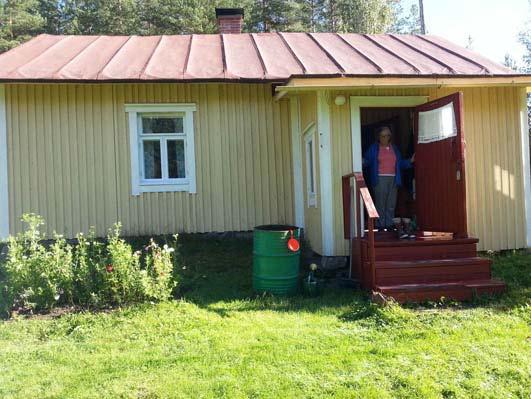 Kuva 8. Käpynänsaaren asuinrakennus. Outi Laakso 2016. Kuva 9. Käpynänsaaren aitta. Outi Laakso 2016. 53. Tamppi, kiinteistötunnus 686-402-2-148.