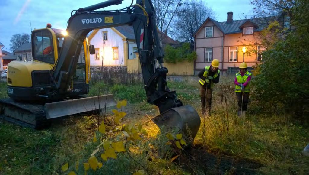 AKDG 5187:5. Työtä aloitellaan, etelästä. Kuvaaja: Petro Pesonen. AKDG 5187:108.