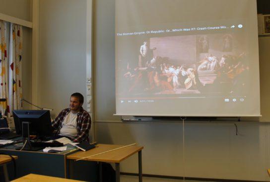 eräänlaisen kilpailutilanteen läheisen historia -ja