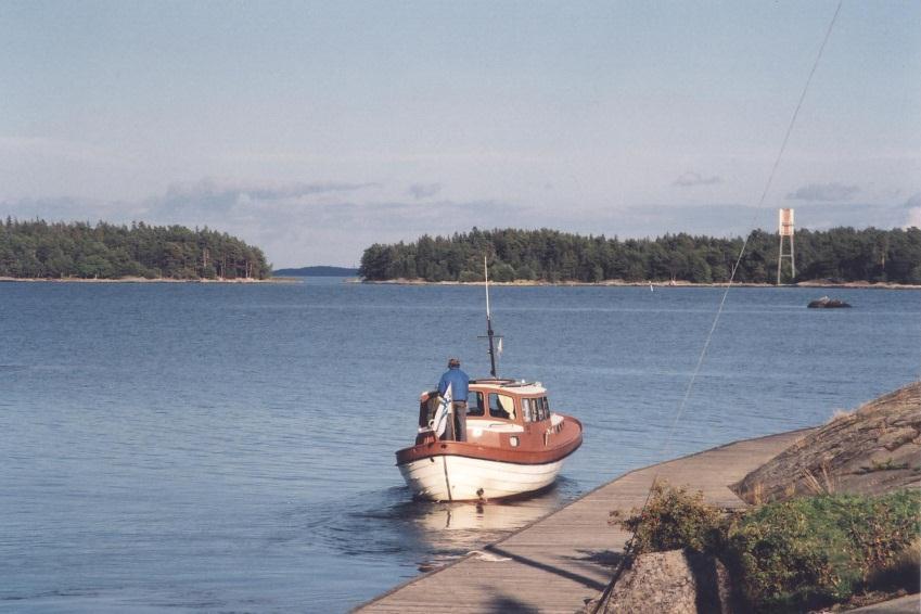 Perinne tulevaisuutena Sekä muutos ja luovuus että jatkuvuus ovat perinteen erottamattomia piirteitä Kulttuurin ja perinteen muutosta ei voi pysäyttää, mutta sen suuntaa voi tulevaisuutta