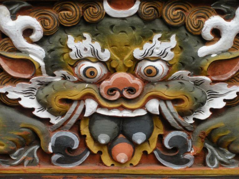 >> Lohikäärme on Bhutanin kansallinen tunnus ja
