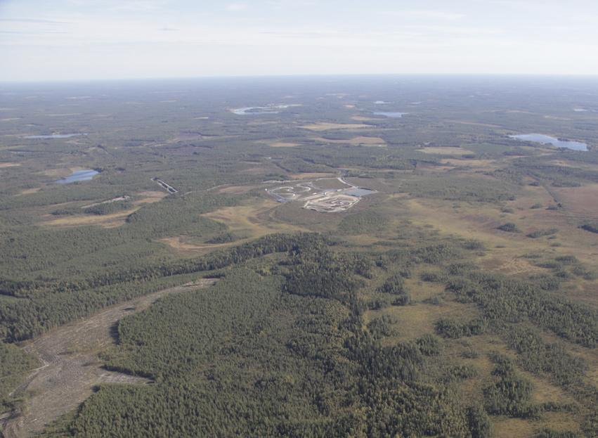 ruskotunturi ja ouluzone Ruskotunturi nousee noin noin 7 kilomet- 7 kilometrin päähän päähän Oulun ydinkeskustasta, Oulun ydinkeskustasta, poistetun käytöstä ja maisemoitavan poistetun ja käytöstä