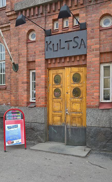 5. Ohjaamo Pohjanmaa Ohjaamo Pohjanmaa toimii Vaasan keskustassa Kultsa-rakennuksen 2. kerroksessa, Raastuvankatu 30:ssa. Samaan taloon on keskittynyt muutakin alueen nuorille suunnattua toimintaa.