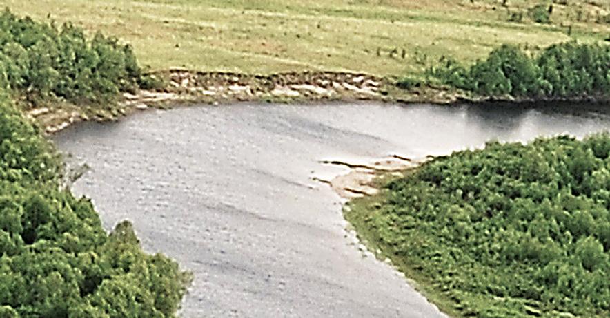 4.21 Luossanjarsuolo Luossanjarsuolo sijaitsee Norjassa, Tanan kunnassa niemessä Bávttaguoikan kohdalla (Kuva 58). Kohde on 5 m korkea ja 300 m pitkä sekä pinta-alaltaan 1 256 m 2.
