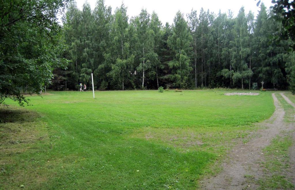 Vasemmalla ylhäällä näkymä tykin