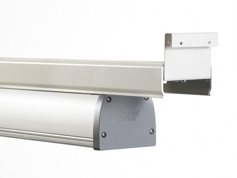 SNEP Linear S -sarjan valaisimet ovat led-valaisimia ilman kompromisseja. Linear S -valaisin kätkee tyylikkään ja vankkatekoisen alumiinirungon sisään laadukkaan optiikan sekä uusimman led-tekniikan.