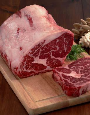 Karjalaumat saavat vapaasti laiduntaa maan suurilla lakeuksilla. Wagyu-liha on hyvin marmoroitunutta ja siksi erittäin mureaa ja maukasta.