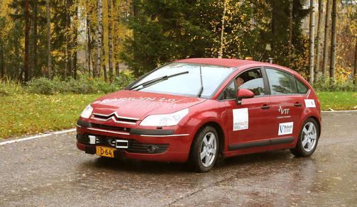 ILTALEHTI, 11.10.2017 / PEKKA VIRTANEN VTT:n kehittämä robottiauto Marilyn saa ajaa yleisen liikenteen seassa Suomessa. Iltalehti istahti Marilynin kyytiin Tampereella.